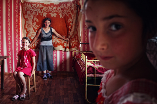 კადრზე შეჩერებული სისხლიანი ლომისობა და დედა სიდონიას გზა მონასტრისკენ Rating